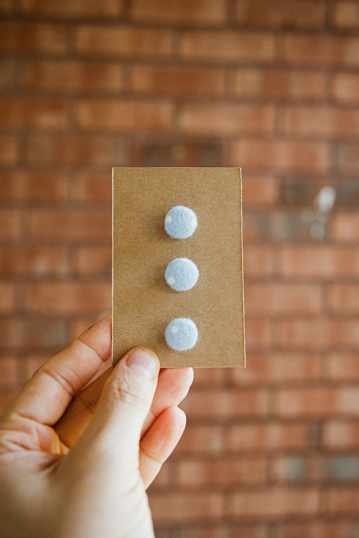 1/2" (1,3 cm) Blue Polka Dot Button