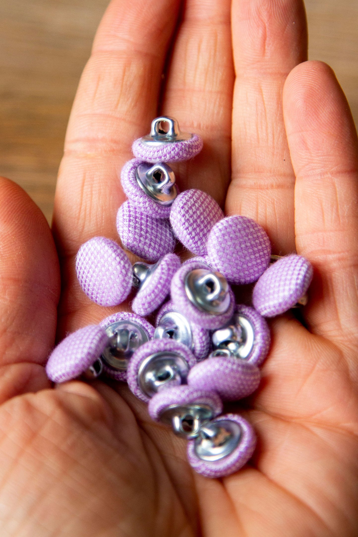 1/2" (1,3 cm) Purple Grid Button