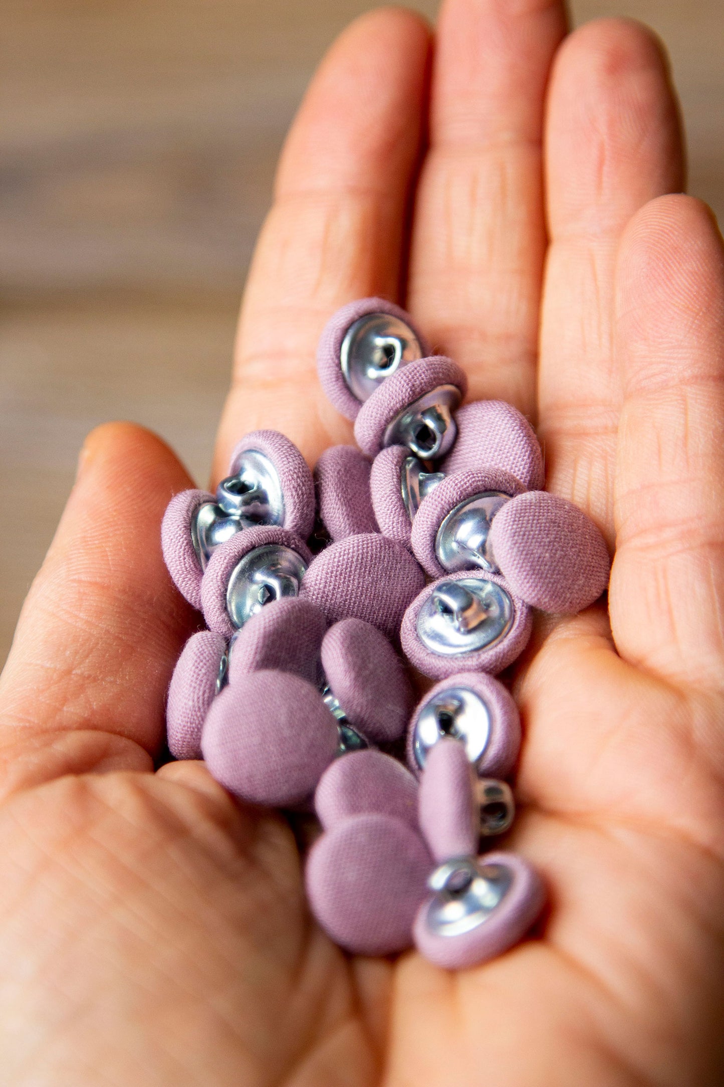 1/2" (1,3 cm) Light Purple Button