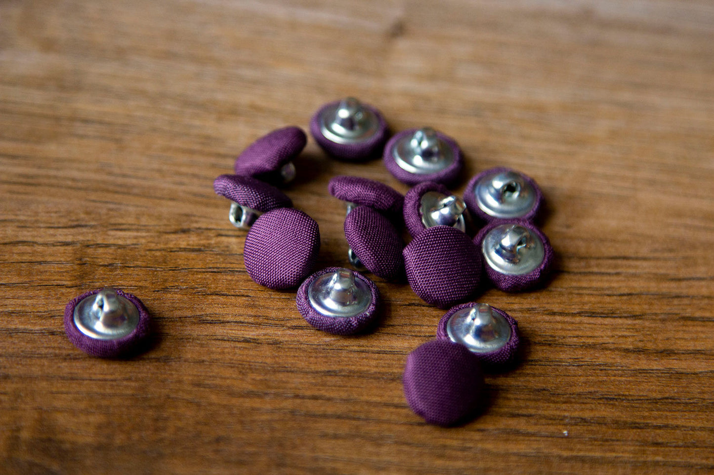 1/2" (1,3 cm) Dark Purple Button