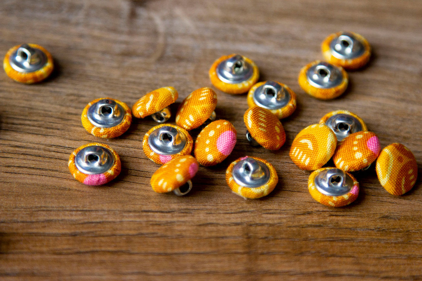 1/2" (1,3 cm) Orange + Pink Button