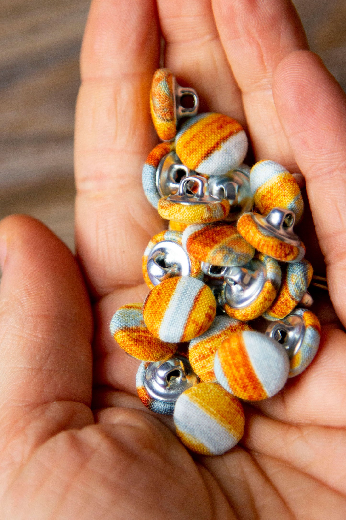 1/2" (1,3 cm) Orange Stripe Button