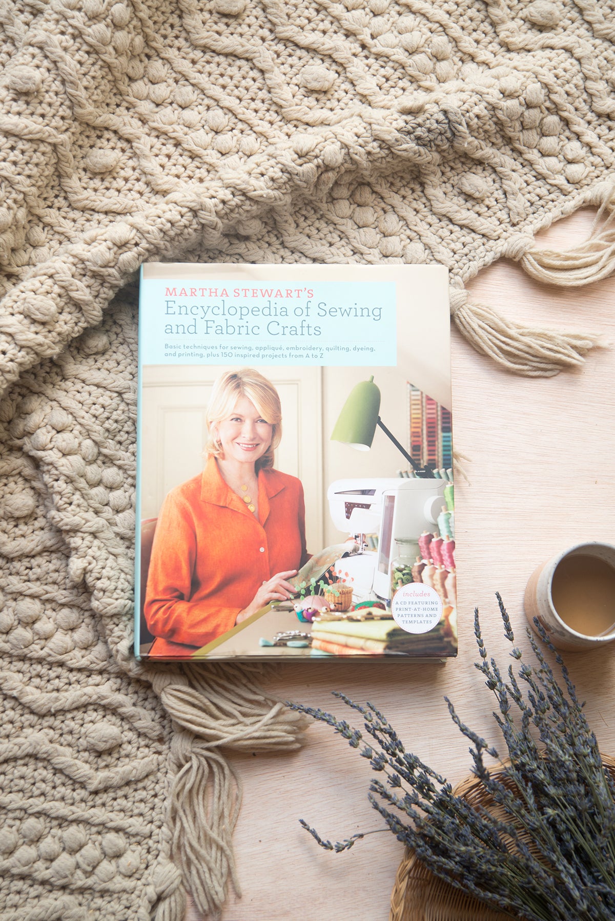 Martha Stewart's Encyclopedia of Sewing and Fabric Crafts
