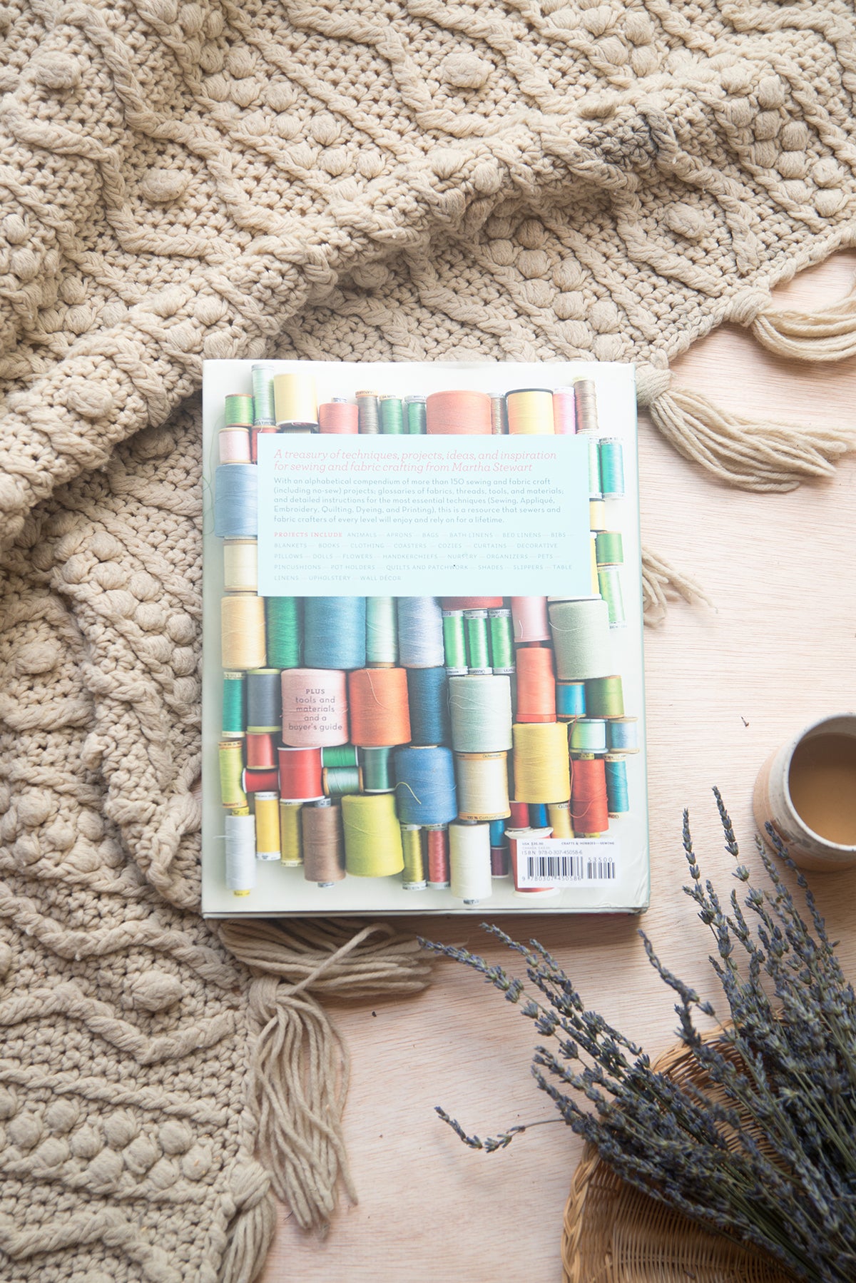 Martha Stewart's Encyclopedia of Sewing and Fabric Crafts