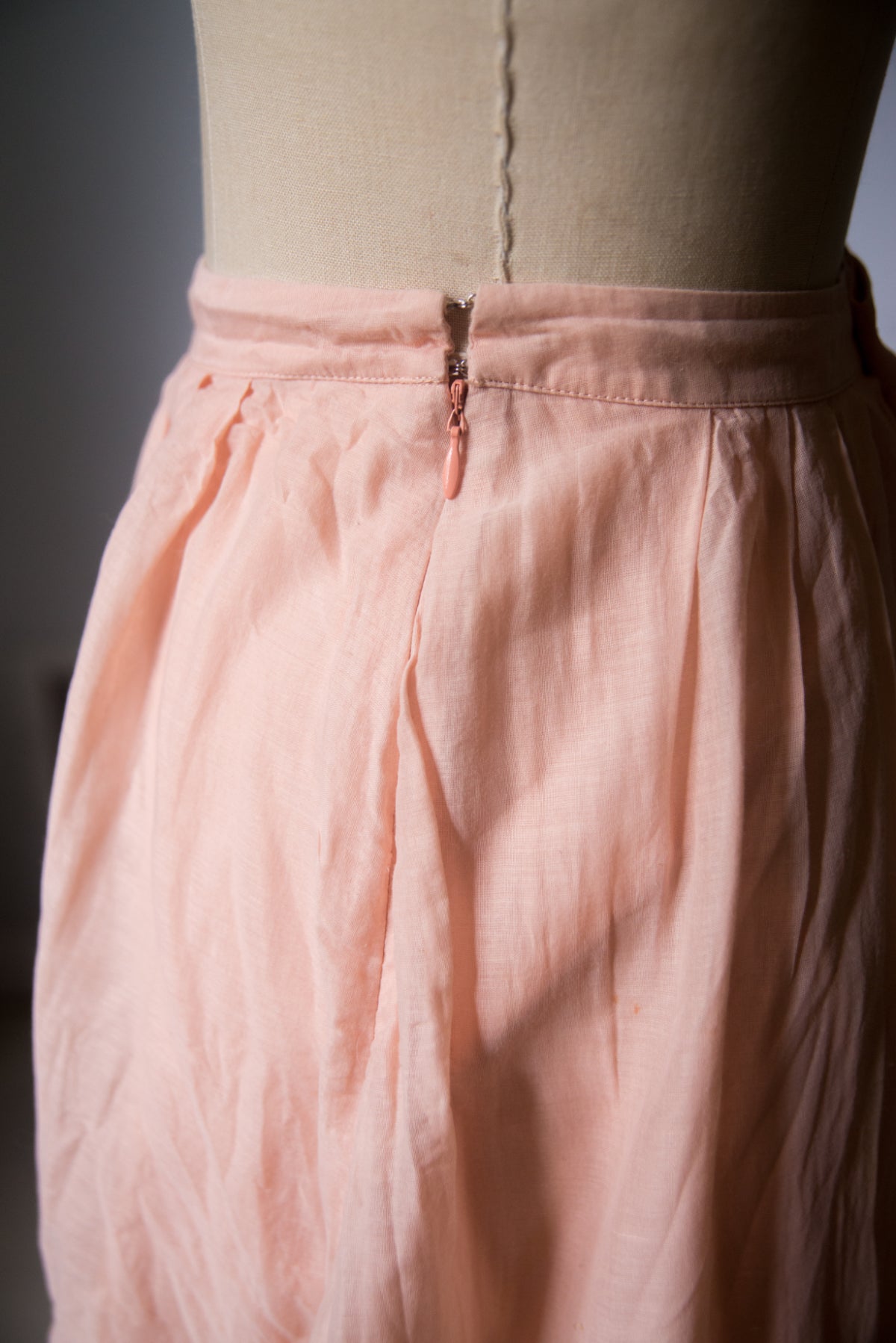 Pink Embroidered Anthropologie Skirt - Size 4
