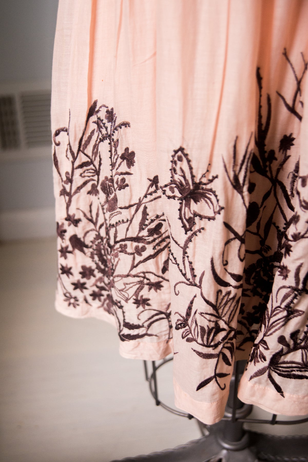 Pink Embroidered Anthropologie Skirt - Size 4