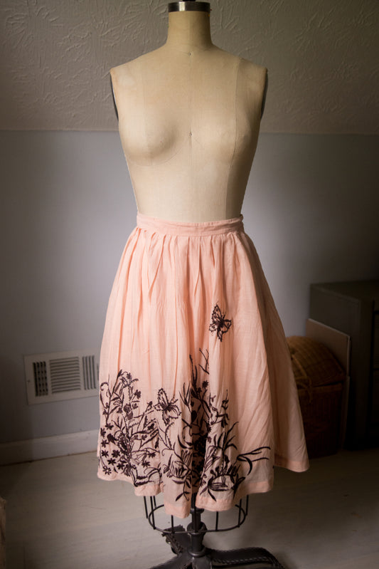 Pink Embroidered Anthropologie Skirt - Size 4