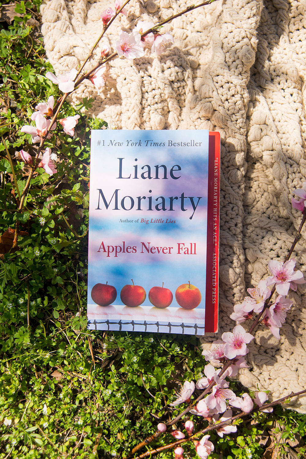 Apples Never Fall by Liane Moriarty