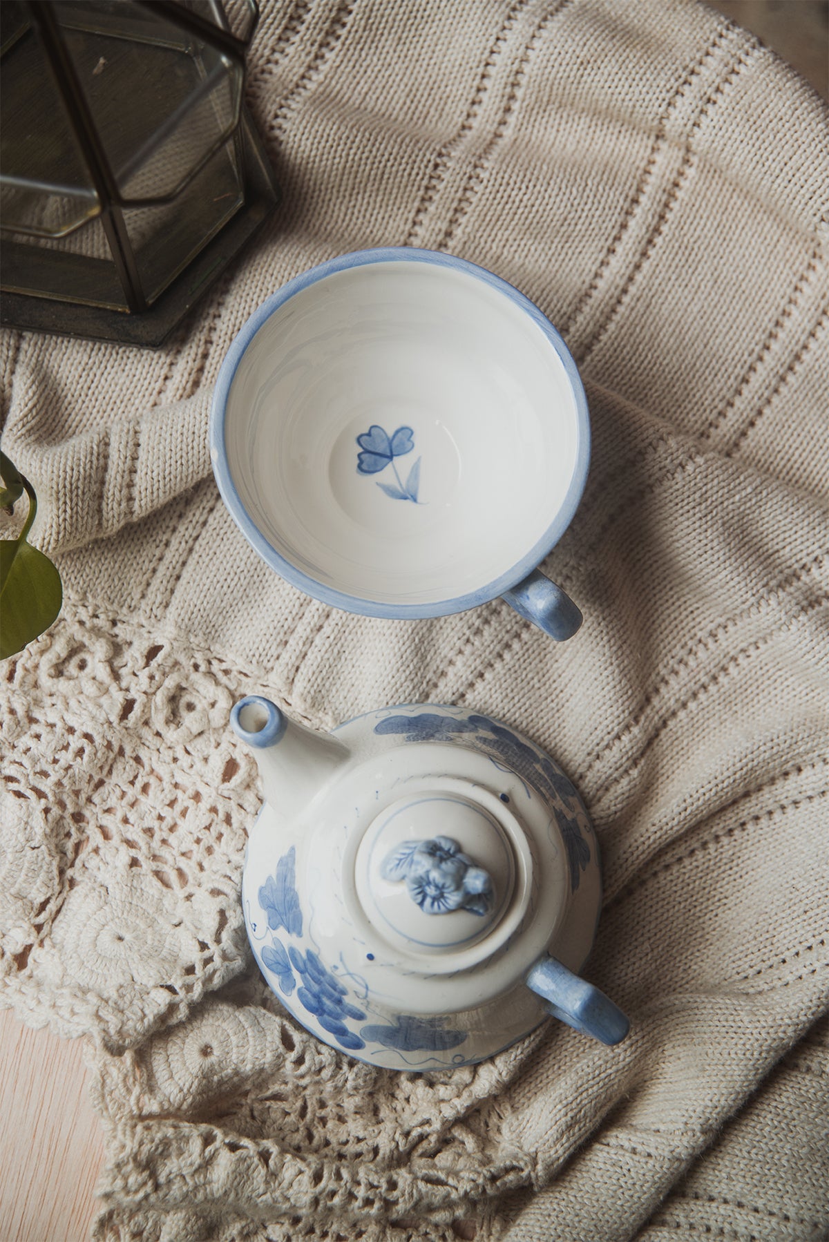 Blue Floral Teapot & Cup Set