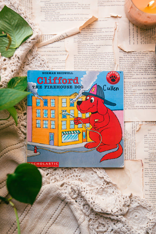 Clifford the Firehouse Dog by Norman Bridwell