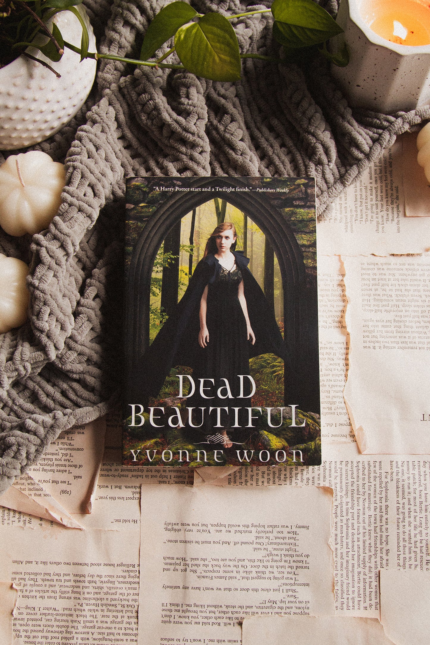 Dead Beautiful by Yvonne Woon