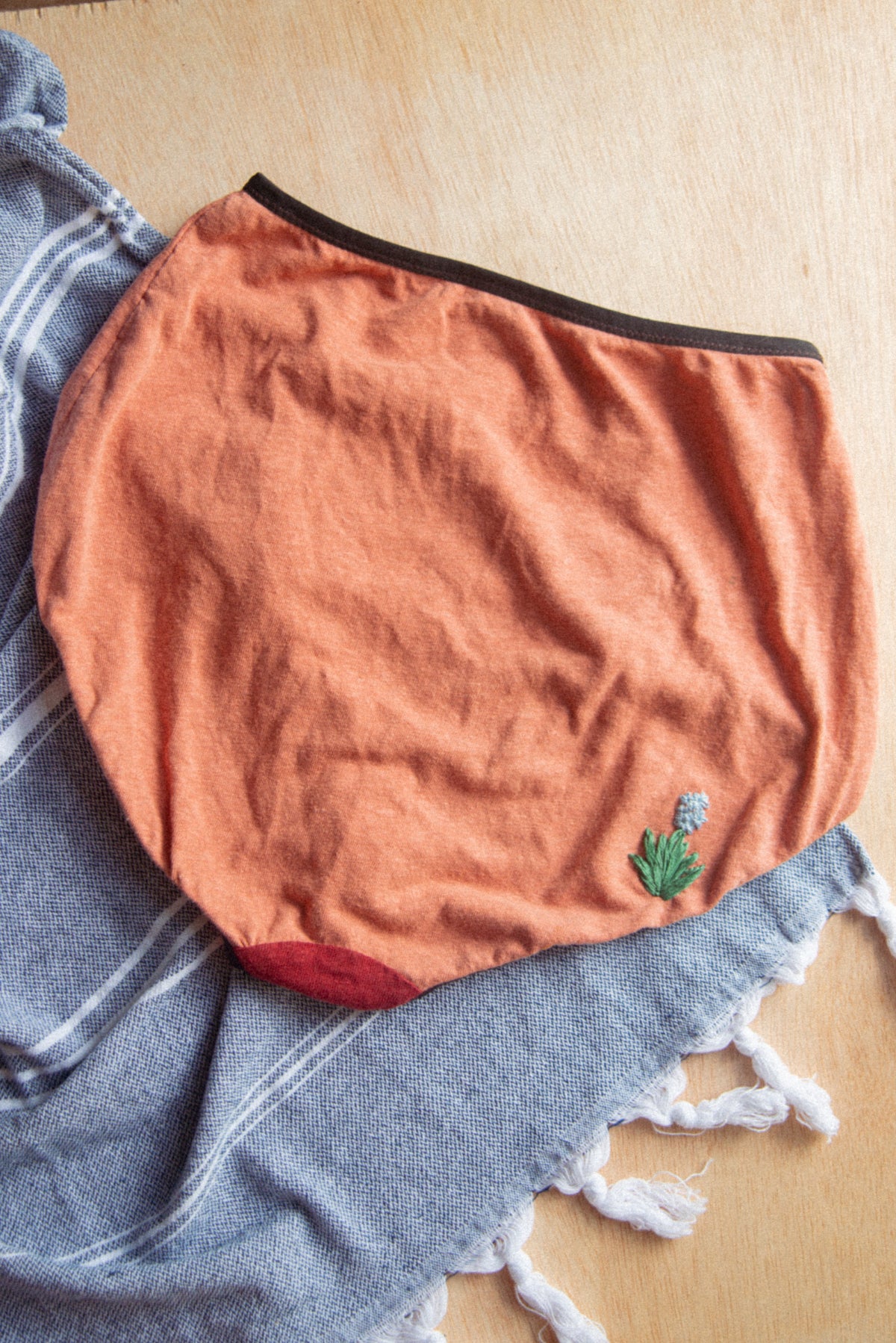 Embroidered Lavande Undies - Medium