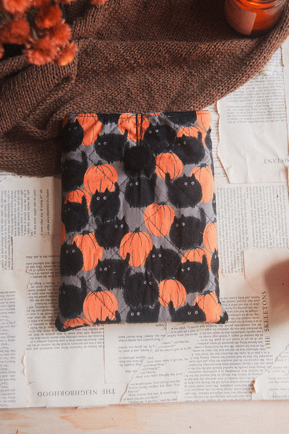 Black Puff Cat Book Sleeve