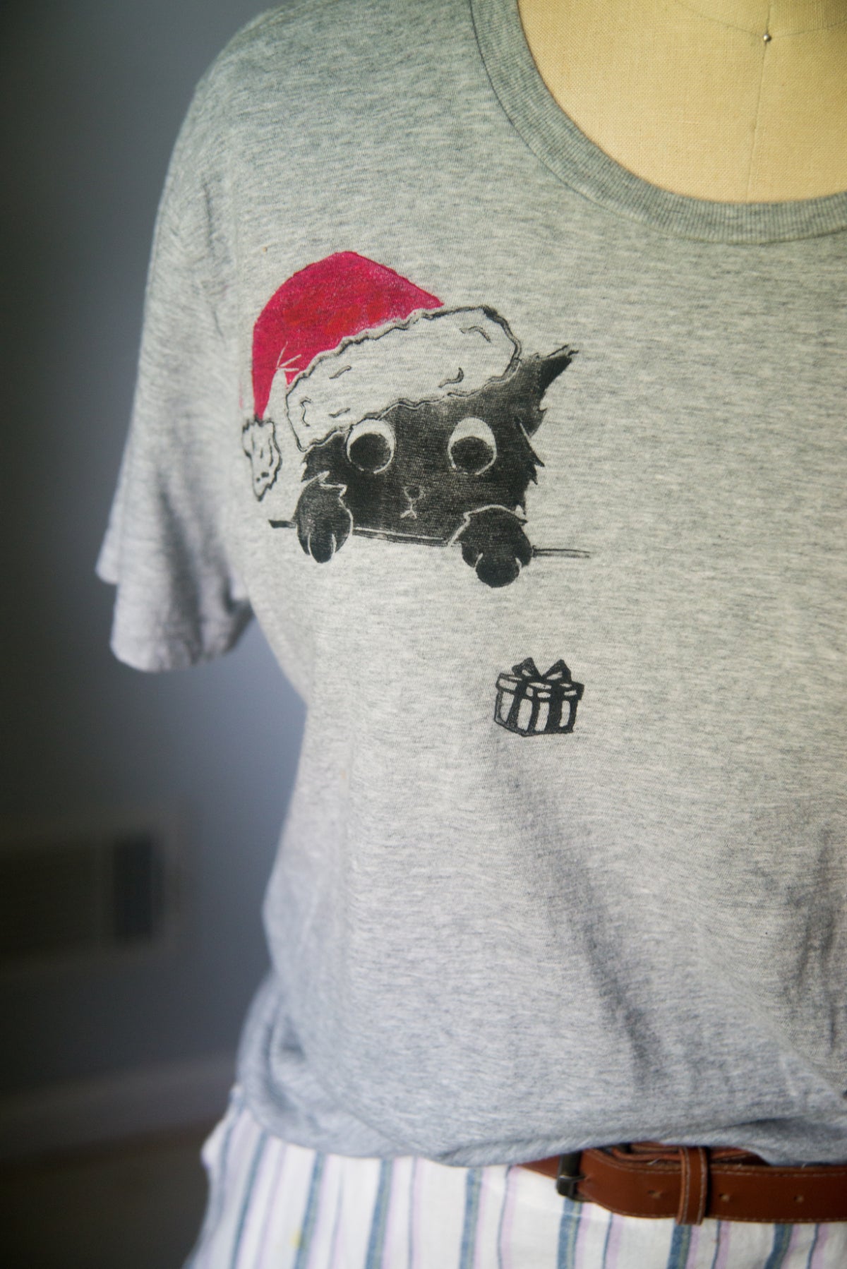 Santa Cat Tee - SMALL