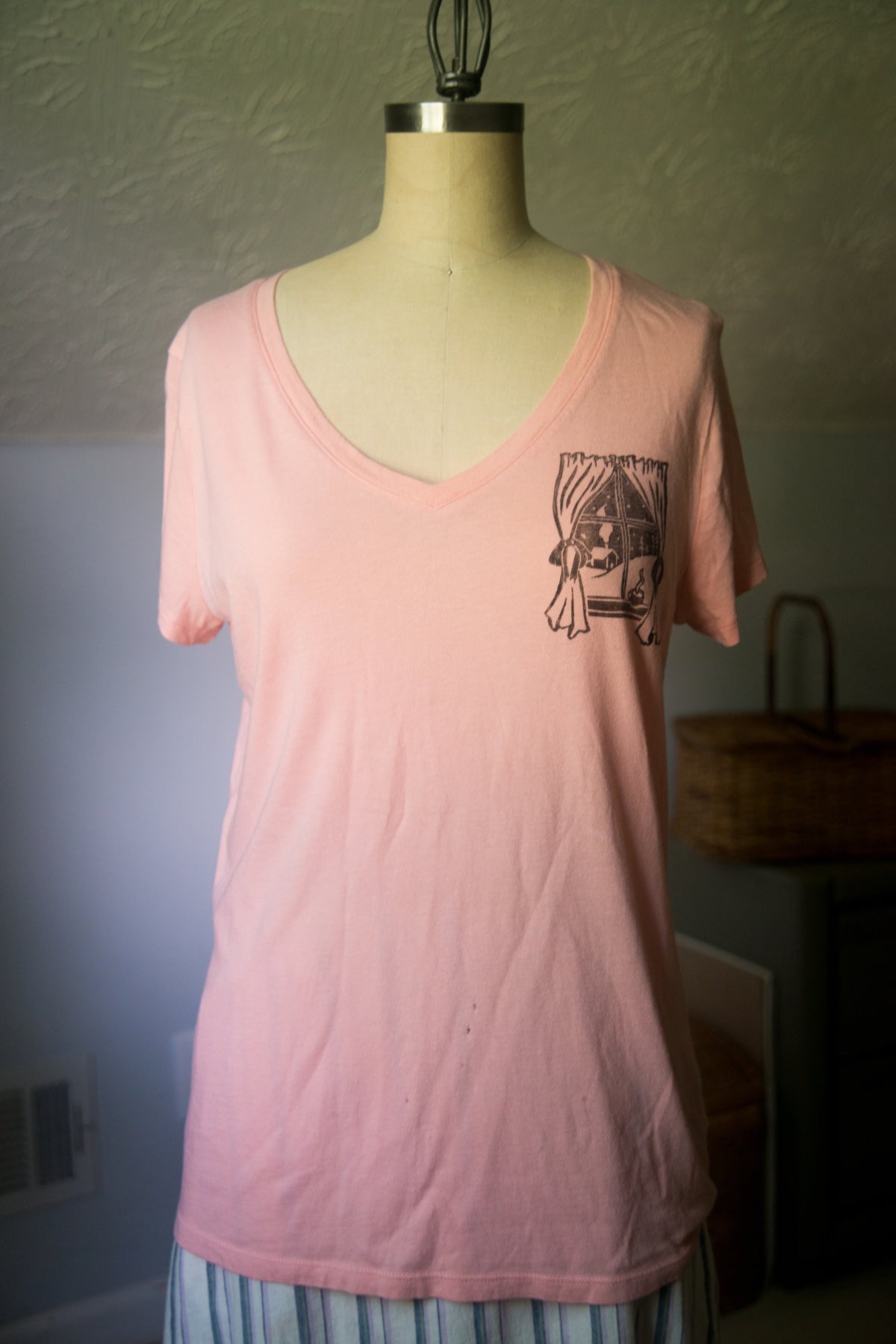 Cozy Winter Scene Tee - MEDIUM