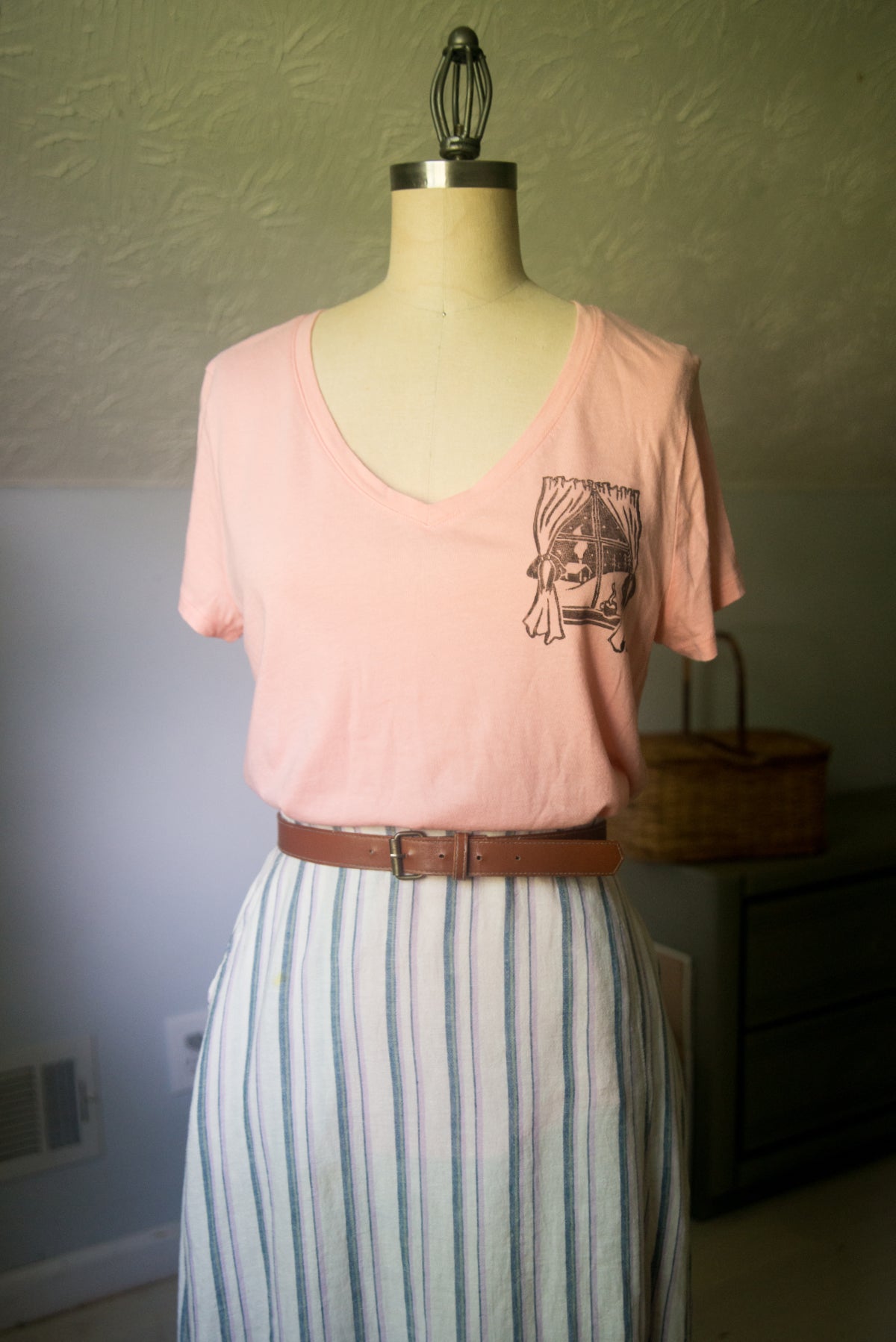 Cozy Winter Scene Tee - MEDIUM