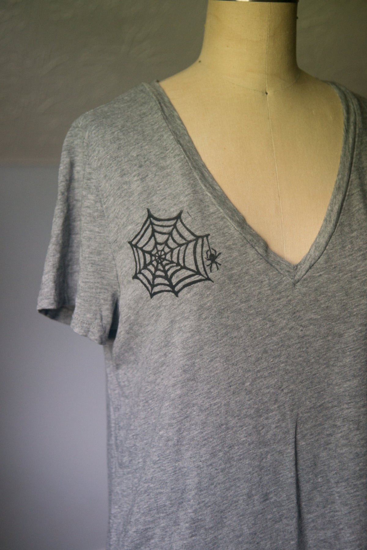 Spider Web Tee - MEDIUM