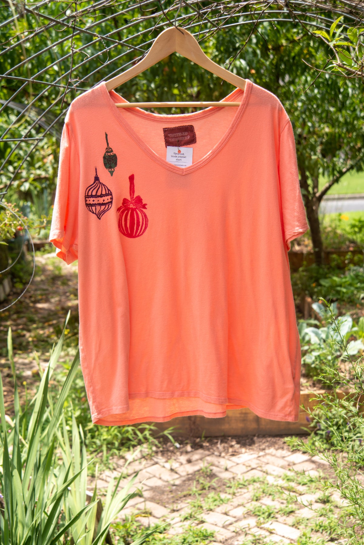 Christmas Baubles Tee - 2X