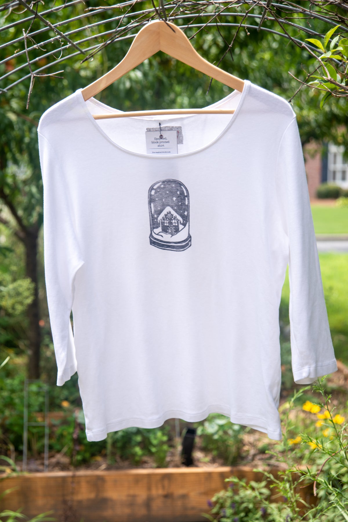 Snow Globe Tee - 1X
