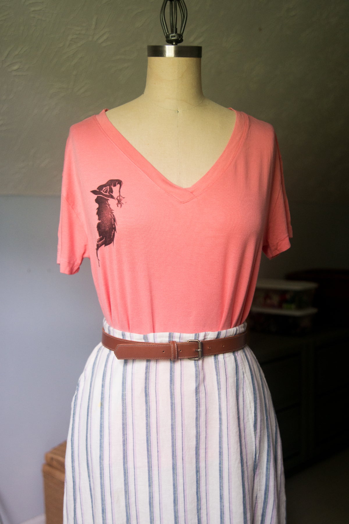 Witchy Cat Tee- MEDIUM