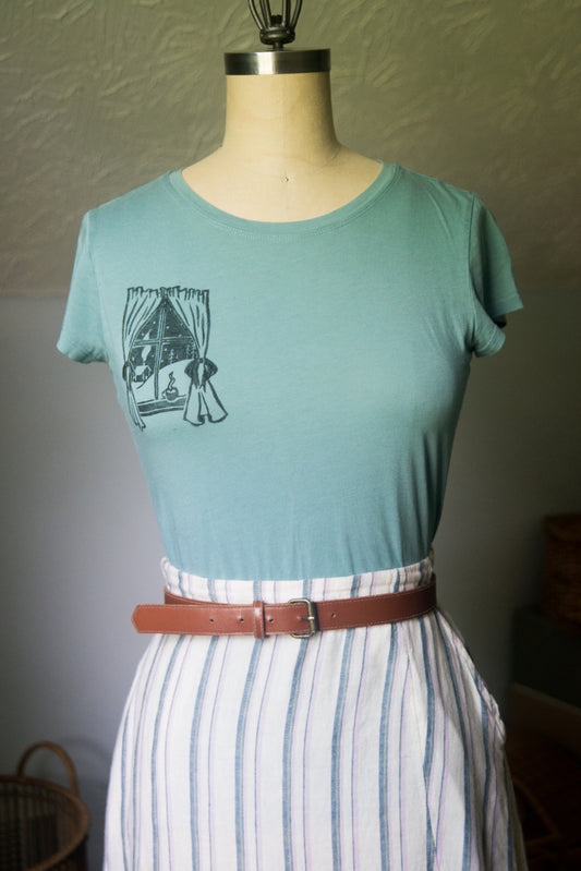 Cozy Winter Scene Tee - XXS