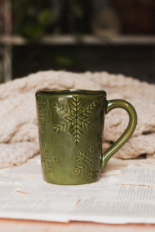 Green Snowflake Textured Mug