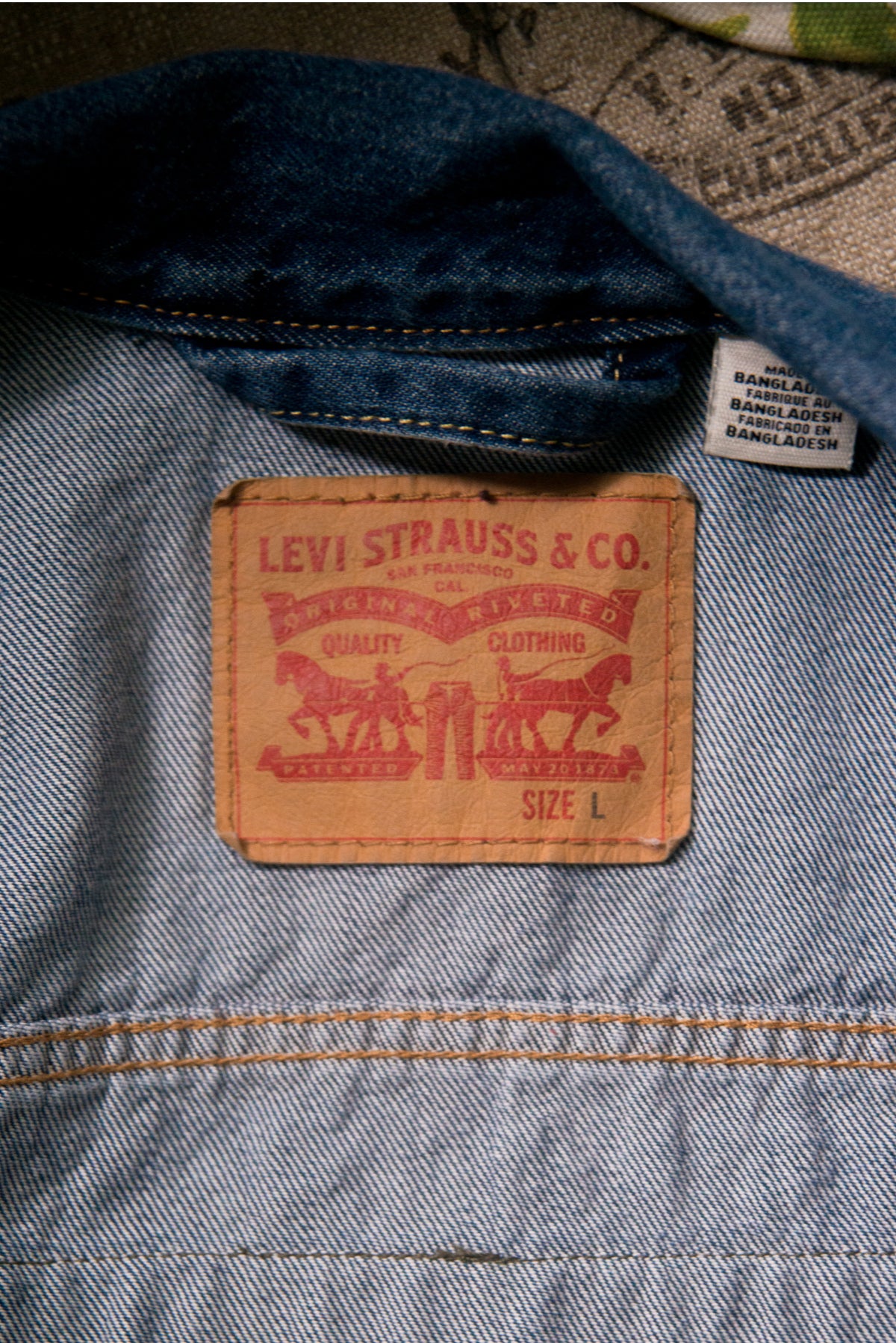 Levi's Denim Jacket - Large
