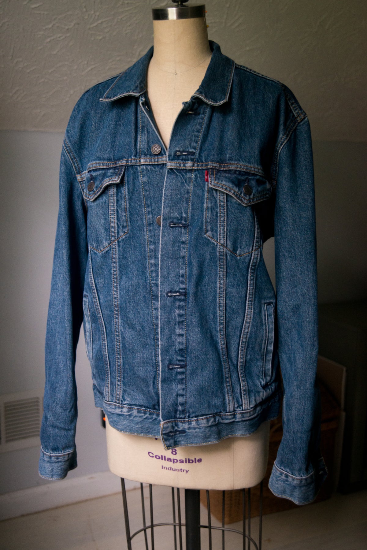 Levi's Denim Jacket - Large
