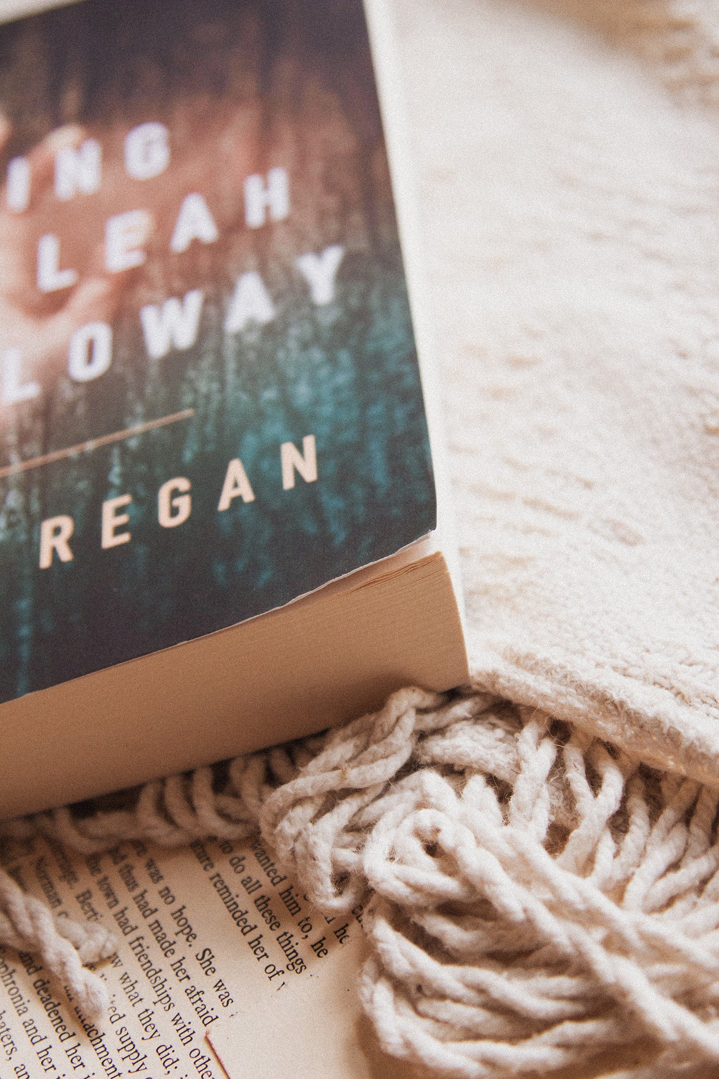 Losing Leah Holloway by Lisa Regan