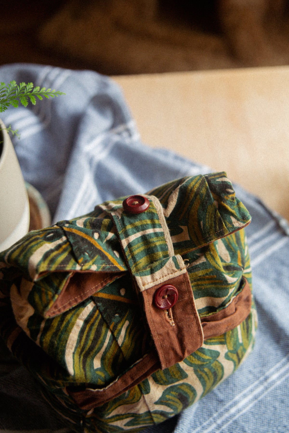 Roll-Top Cloth Food Storage Container / Lunchbox