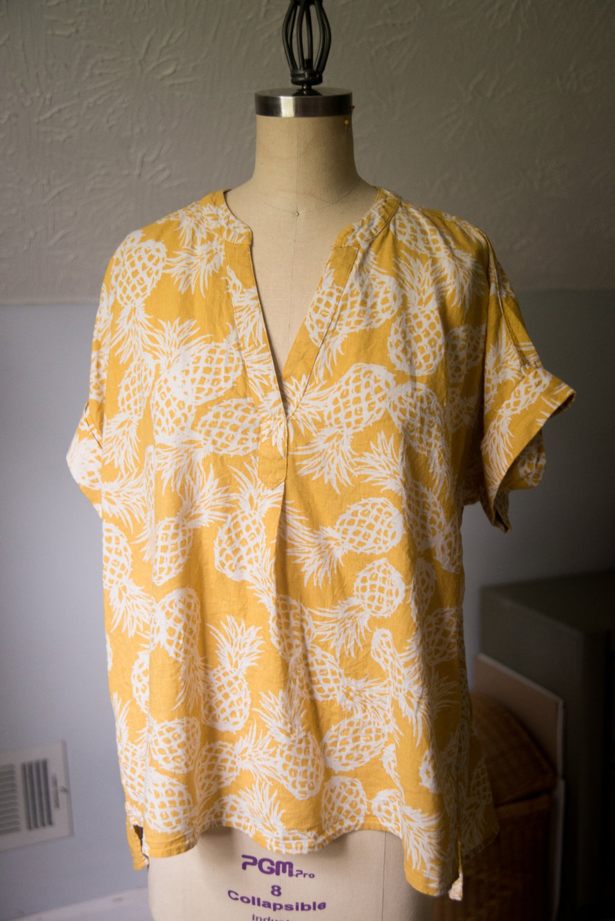 Secondhand Boxy Pineapple Print Shirt - Medium