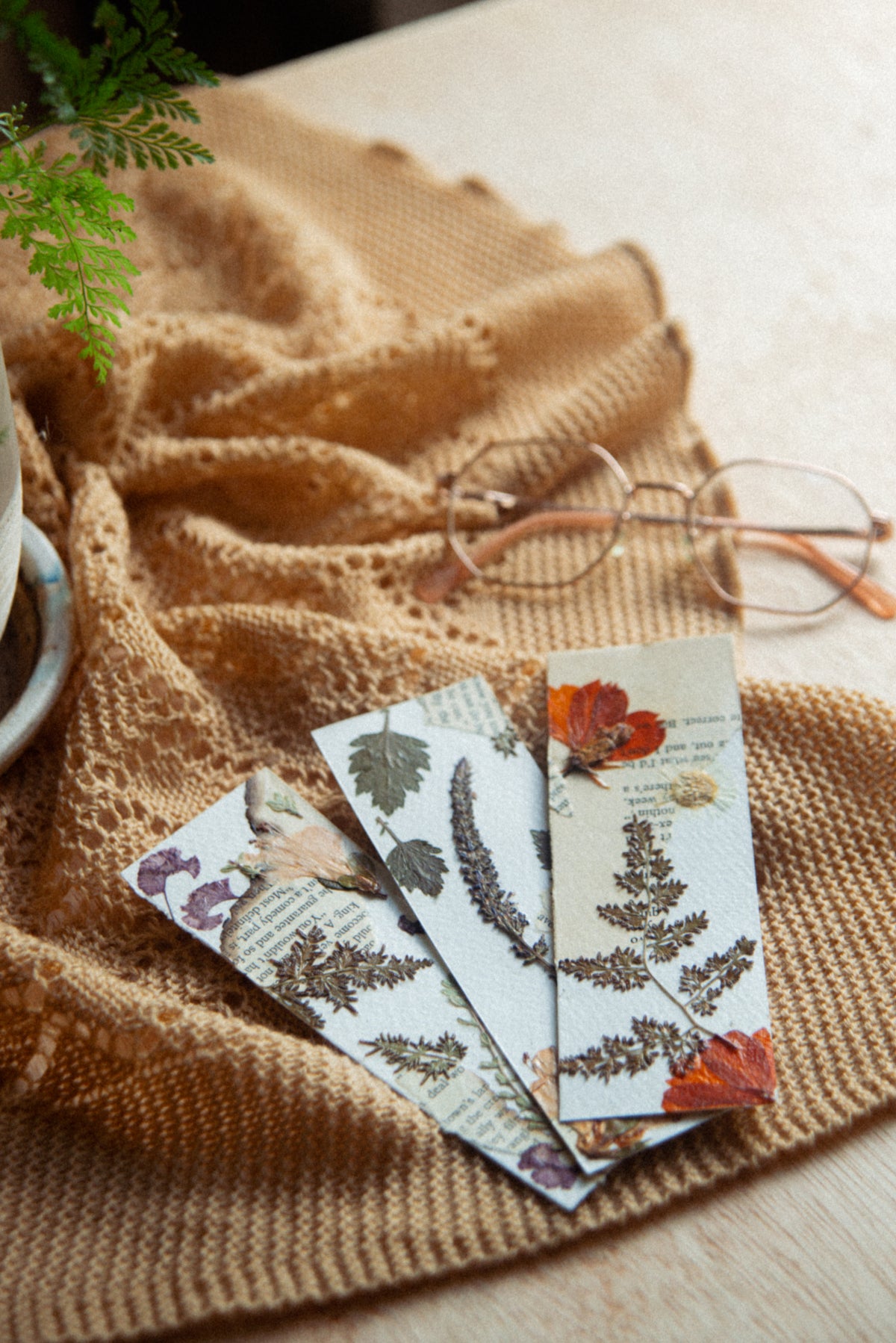 Pressed Floral Bookmark: 2x6