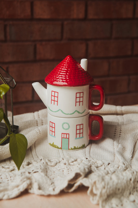 Red House Teapot & Cup Set