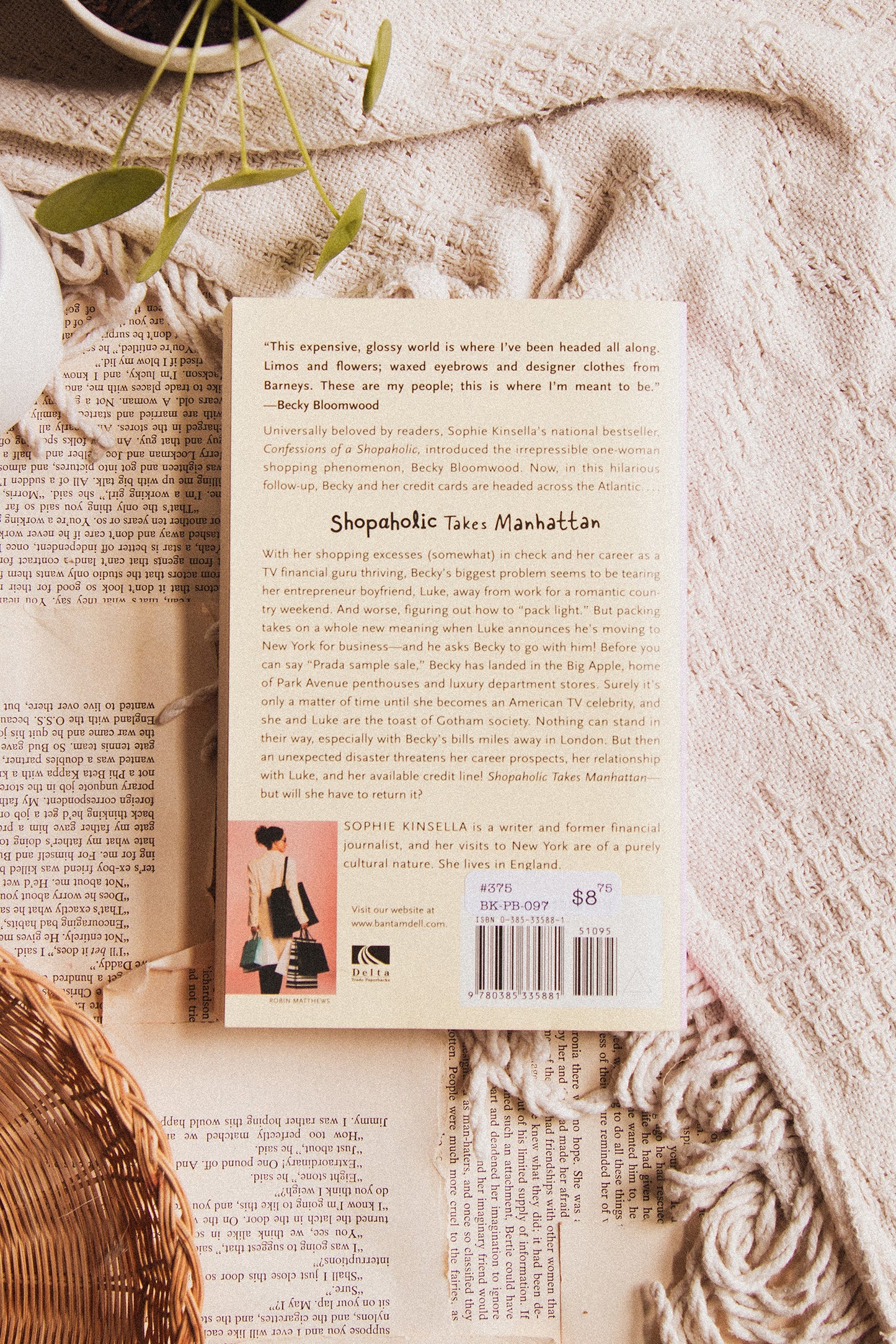 Shopaholic Takes Manhattan by Sophie Kinsella