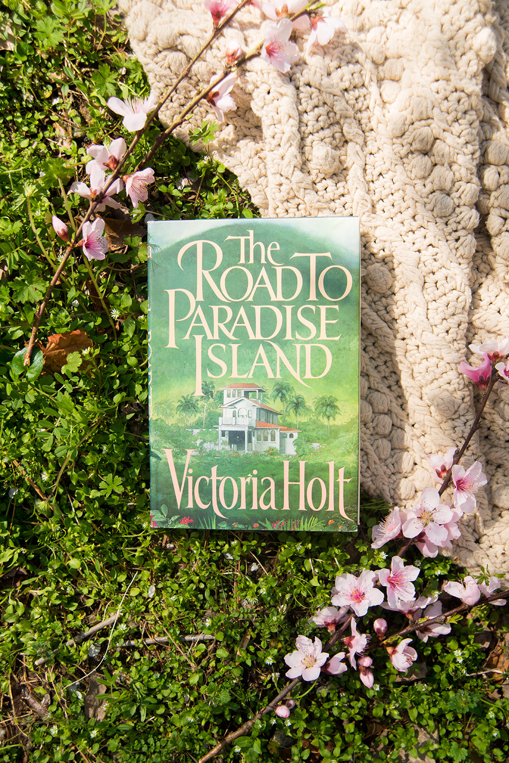 The Road to Paradise Island by Victoria Holt